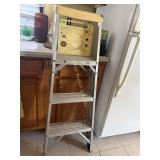 Small step ladder