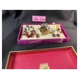 Lot of costume jewelry  10 pair earrings and