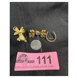 Lot of 3 vintage pins  very old gold-tone ribbon