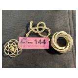 Lot of 3 vintage gold-tone brooch pins
