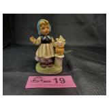 Vintage Royal Crown porcelain figurine #3326