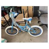 Girls Huffy bike with training wheels