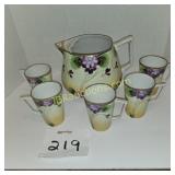 PITCHER HAS DAMAGED LIP