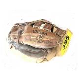 BALL GLOVE