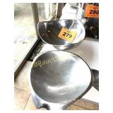 METAL SERVING BOWLS
