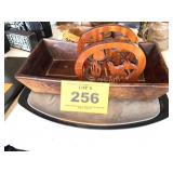 WOOD TRAY AND STAK PLATE