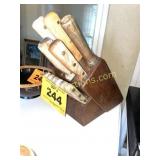 KNIFE BLOCK
