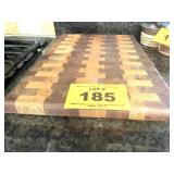 WOOD CUTTING BOARD