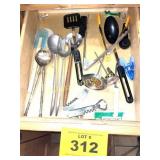 KITCHEN UTENSILS WITH THERMOMETERS