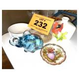 ASSORTED GLASS DECORATIONS