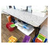 BLACK POLKA-DOT TOP FOLDING TABLE