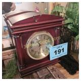MANTLE CLOCK