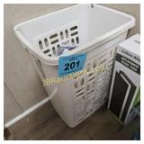 LAUNDRY BASKET & FILTERS