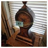 BEAUTIFUL MANTLE CLOCK