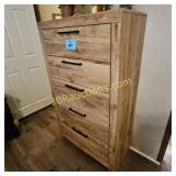 CHEST OF DRAWERS (MATCHES LOT 25)