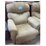 LAZY BOY RECLINER - USED CONDITION