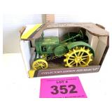 JOHN DEERE MODEL GP TRACTOR 1994 ERTL 1/16 SCALE