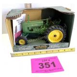 JOHN DEERE MODEL G WIDE FRONT 1997 ERTL 1/16 SCALE