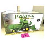 JOHN DEERE 45 COMBINE 2001 ERTL - LARGE