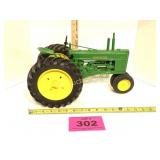 JOHN DEERE TRACTOR