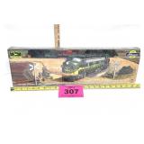 1998 JOHN DEERE ATHEARN HO TRAIN SET