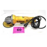 DEWALT DWE402 4 1/2" ANGLE GRINDER