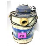 VINTAGE VAC - CANNOT OPEN LID