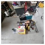 LIVE ON-SITE Hull Living Estate Auction