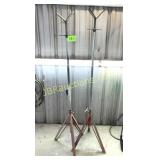 2 MATERIAL STANDS,