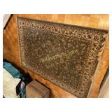 AREA RUG