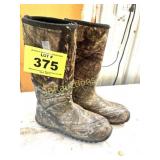 SIZE 10 CAMO MUCK BOOTS
