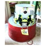 2 METAL TUBS