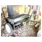 YARD SPREADER