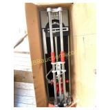 NIB TILE CUTTER