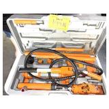 PORTABLE 4 TON PULLER