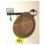 FELT WOOL HAT AND KEY COAT RACK