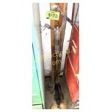 GREASE PUMP AND GREASE GUN