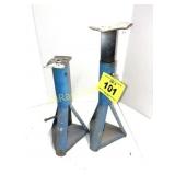 SMALL BLUE JACK STANDS