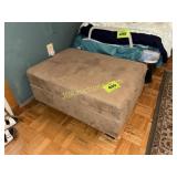 LG OTTOMAN