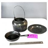 CAST IRON PANS AND ENAMEL PLATE