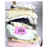 SHEETS AND CLOTH