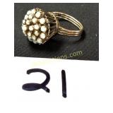 10 KARAT STAMP IS DIFFICULT TO READ - GOLD AND WHI