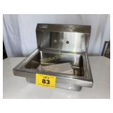 STAINLESS STEEL HAND WASH SINK