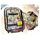 LUGGAGE SET - NEEDS CLEANED