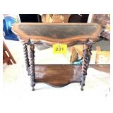 HALL TABLE TWIST LEGS