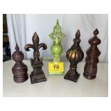 DECORATIVE STATUES (5)