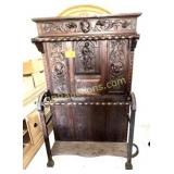 ANTIQUE CARVED EUROPEAN QUILT RACK / HALL TREE