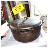 CAST ITON POT WITH LID