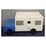 Decorative Wood Vehicle Birdhouse