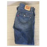 Womenï¿½s Leviï¿½s Low Rise Flare Jeans